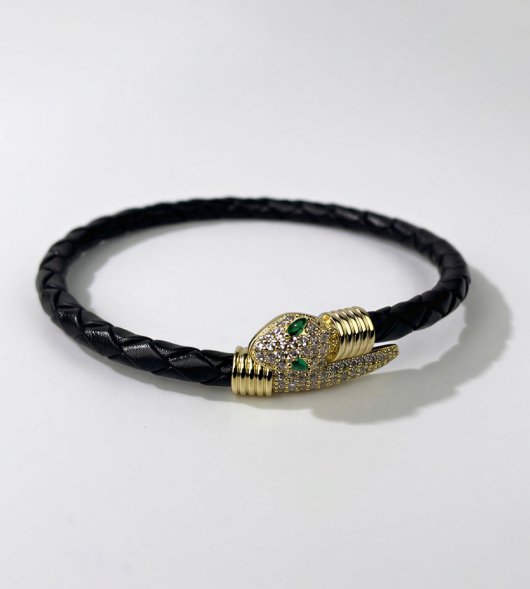 Alternative view of Serpentine – Emerald & Braided Gold