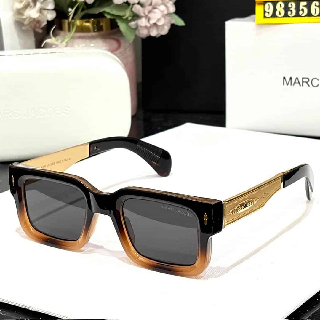 Black-Brown-Gradient