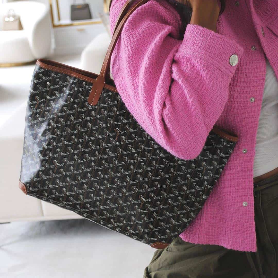 Alternative view of GYD PM LUXURY TOTE BAG