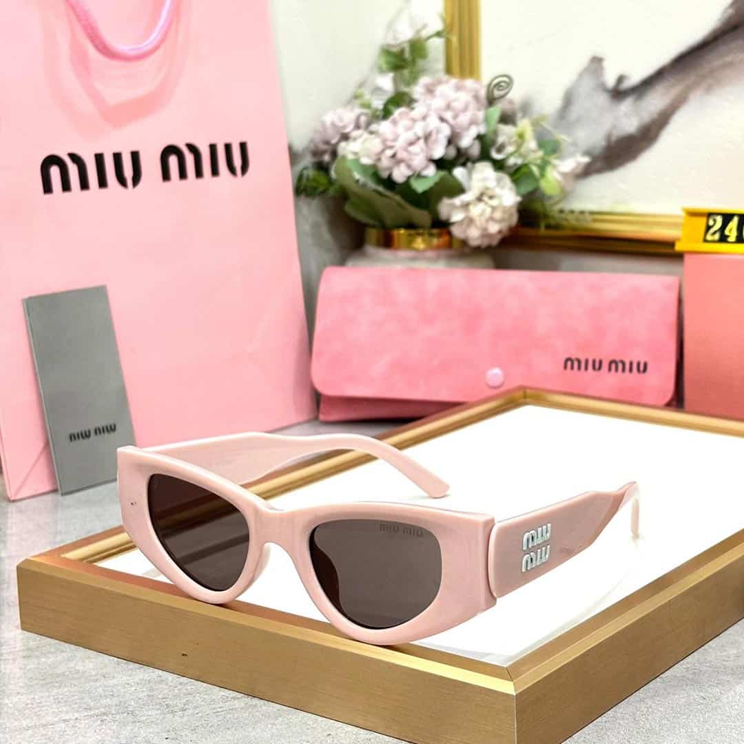 Alternative view of MIU Luxury Womens 2403 Wayfarers